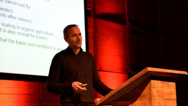 Roger Custers Quality inside Onion Symposium