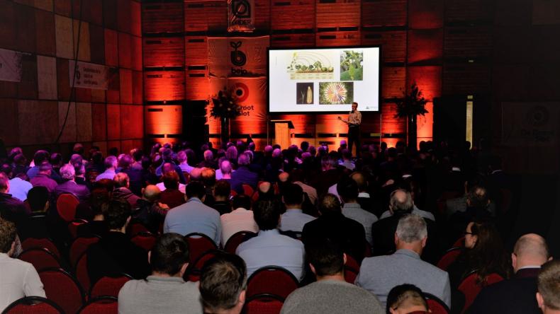 Dr. Ernst van den Ende Quality inside Onion Symposium